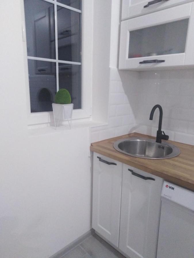 Apartman Rea 1 Apartment Пирот Екстериор снимка